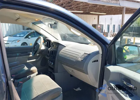 2008 Dodge Grand Caravan Se from USA, damaged, VIN 1D8HN44H58B108241